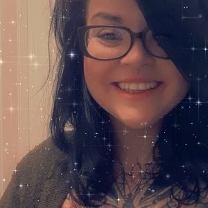 Meet your Posher, Casey